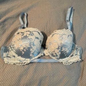 Victoria’s Secret Dream Angels Blue/Cream Lace Bra